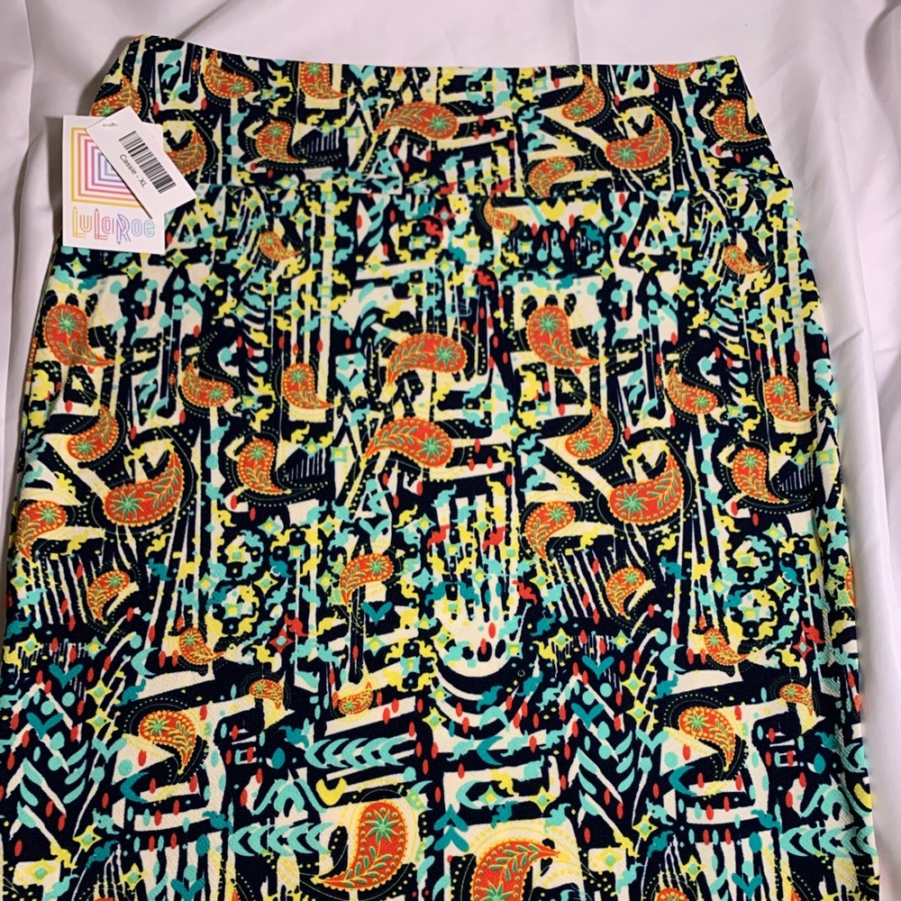 NWT LuLaRoe Cassie skirt
